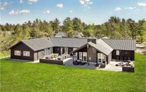 9 Bedroom Awesome Home In Blåvand